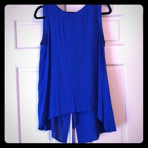 Blue sleeveless blouse